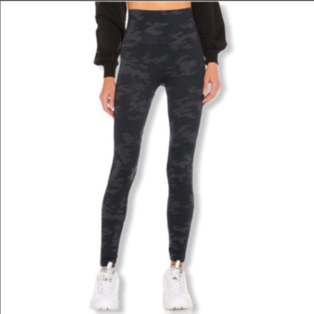 SPANX look at me now seamless leggings